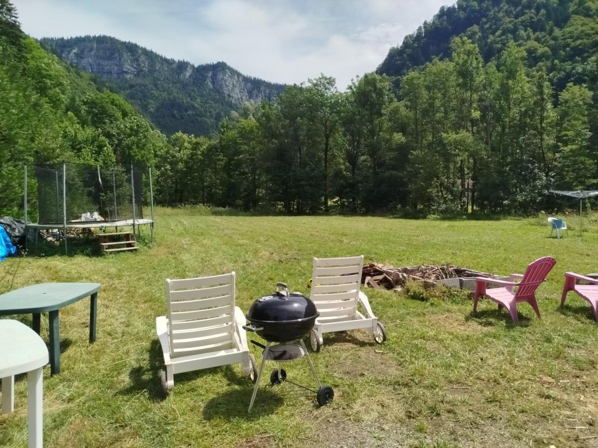 Chalet 8 Personnes + Grand Terrain Et Riviere Entremont Экстерьер фото