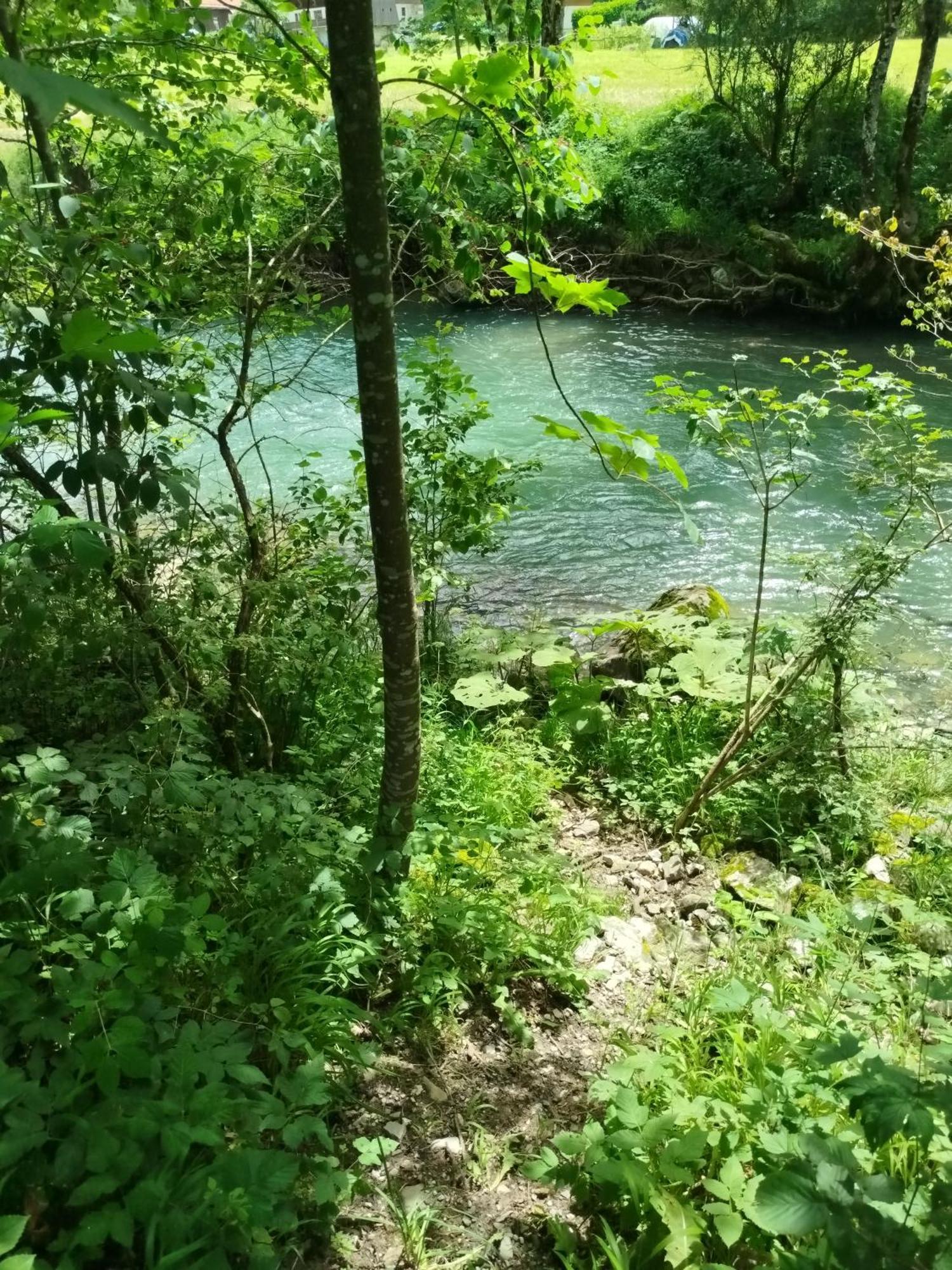 Chalet 8 Personnes + Grand Terrain Et Riviere Entremont Экстерьер фото