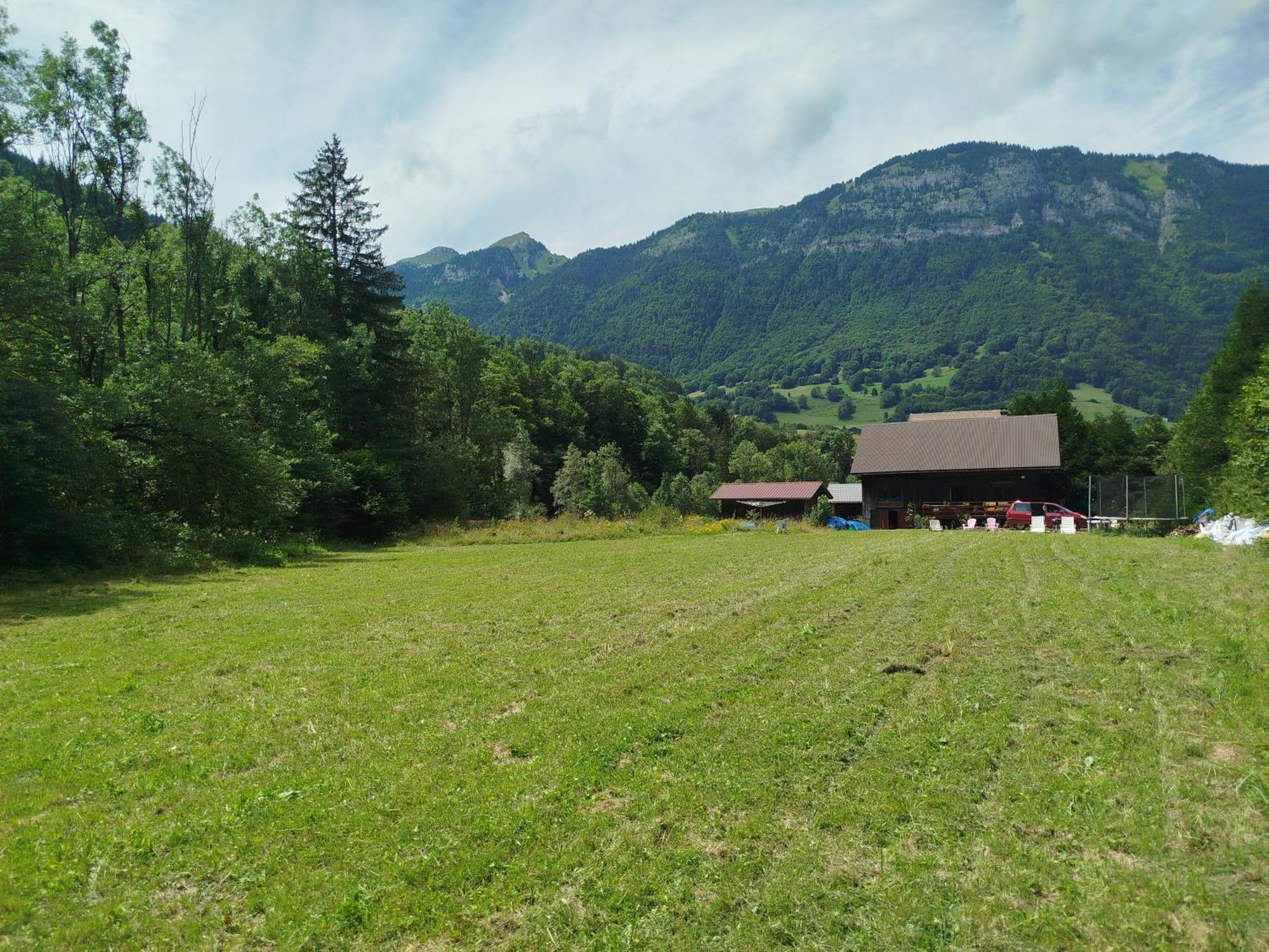 Chalet 8 Personnes + Grand Terrain Et Riviere Entremont Экстерьер фото